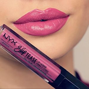 🔅NYX *COY* Slip Tease Lip Oil🔅W/GIFTS🎁😍